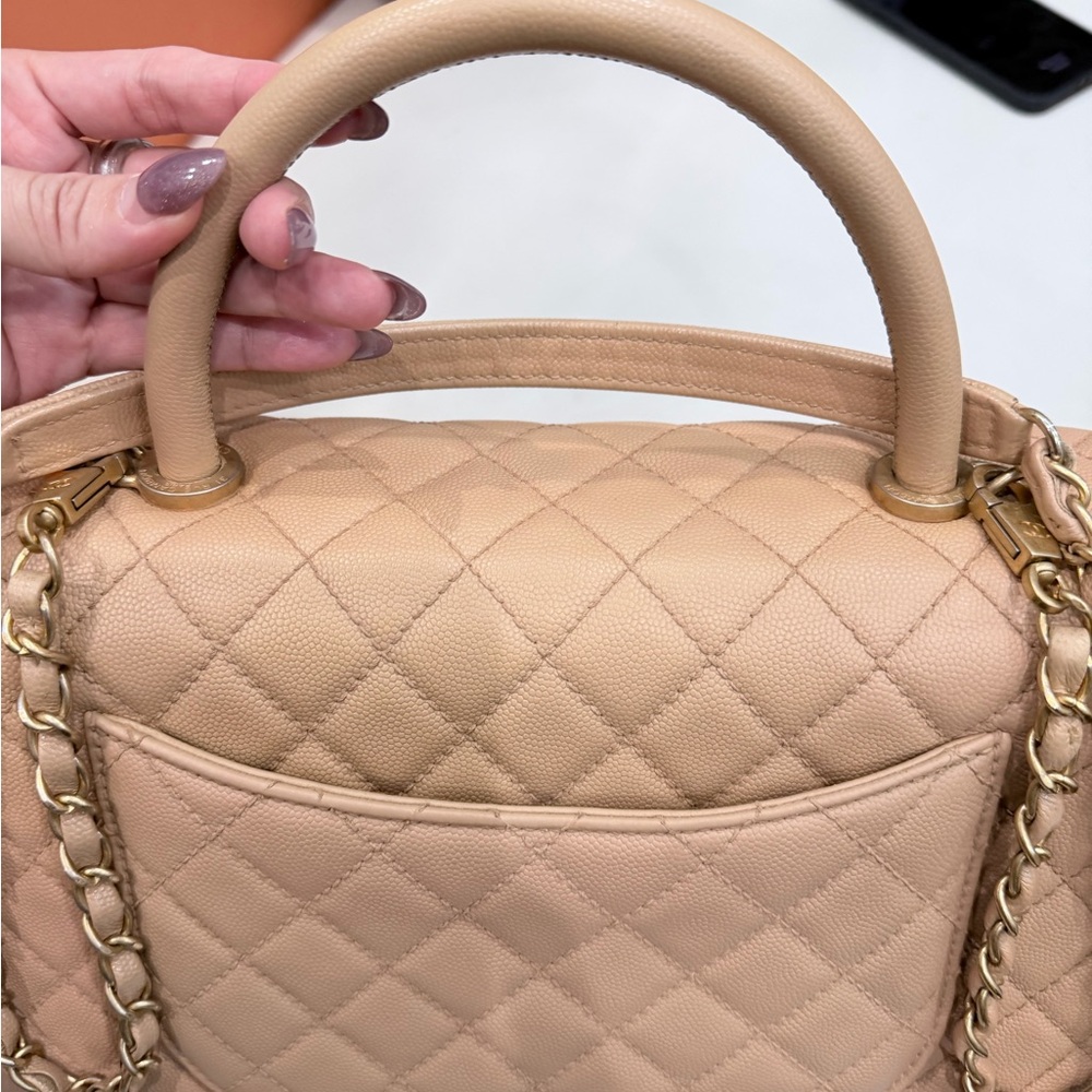 CHANEL Tan Quilted Shoulder Bag 7.1" x 11.4" x 4.7" measure - Picture 16 of 16
